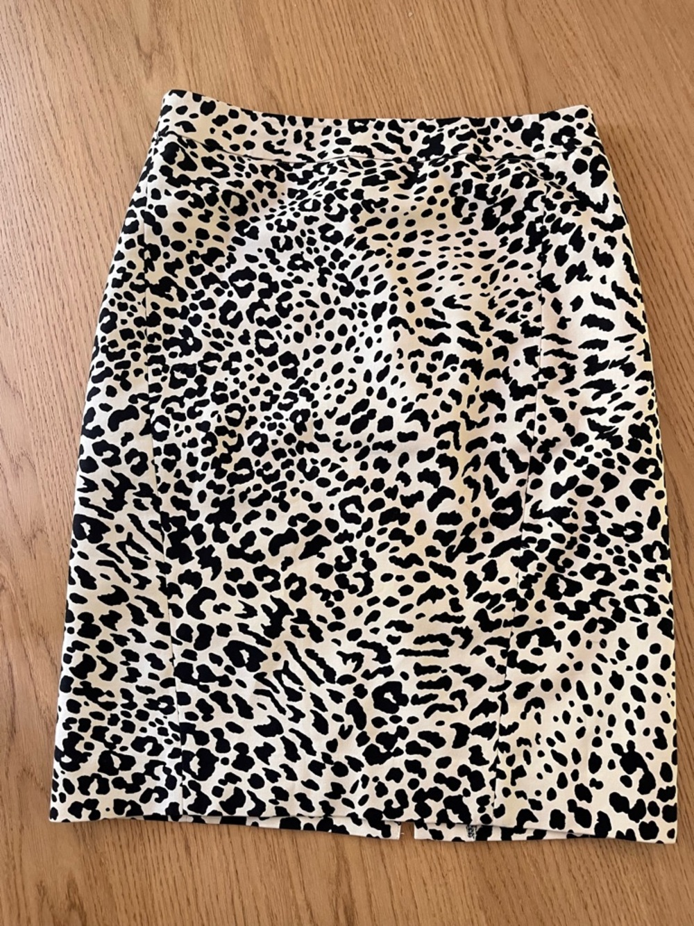 LOFT Black and Cream Leopard-Print Pencil Skirt
